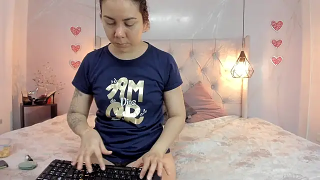 Snapshot of SakuraLee_ chatting on 2, 5, 2026 SakuraLee online show from 2, 5, 2026