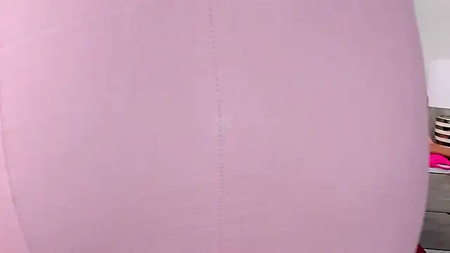 charlott lens online show from 25, 1, 2025