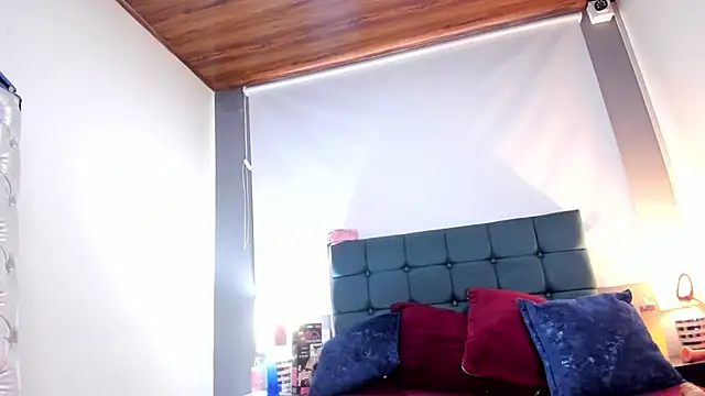 charlott lens online show from 28, 9, 2025