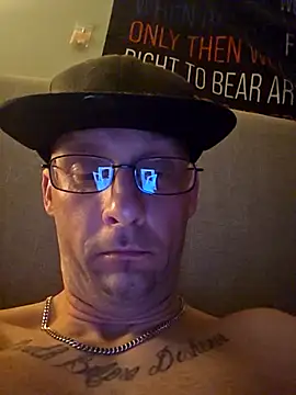 SirGhost19 online show from 4, 2, 2026