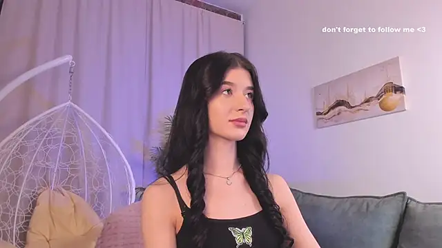 LauraCoy online show from 21, 1, 2025