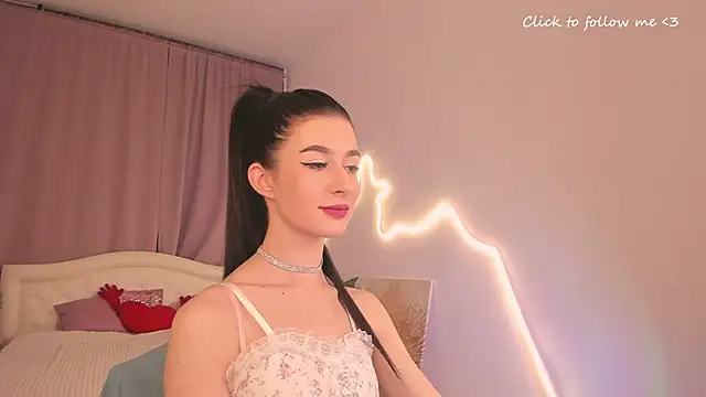 LauraCoy online show from 11, 1, 2026