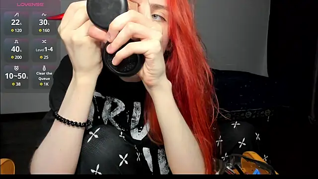 Snapshot of KitsuneRem chatting on 11, 1, 2025 KitsuneRem online show from 11, 1, 2025