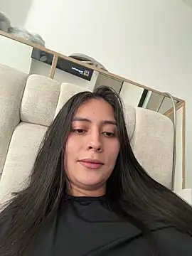 Sophie  Foxxx online show from 17, 4, 2026