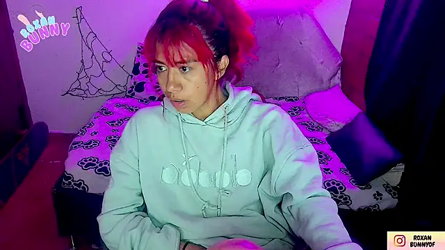 Roxanbunny1 online show from 29, 10, 2025