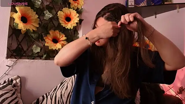 kisstarxxx online show from 17, 4, 2026