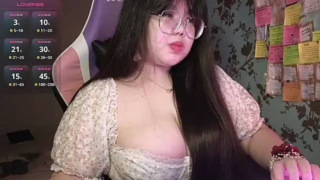 ANNELIESE  online show from 6, 12, 2024