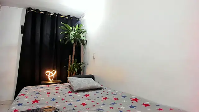 Snapshot of Lia-y-felipe chatting on 6, 7, 2026 Lia-y-felipe online show from 6, 7, 2026