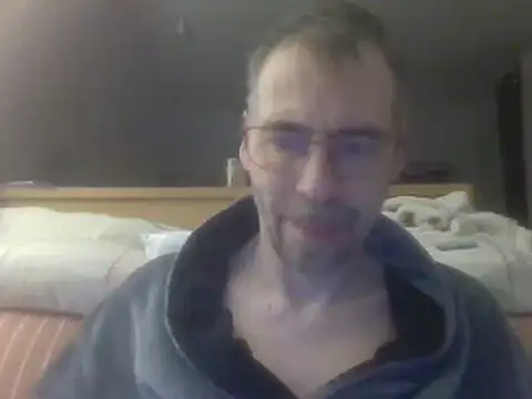 ptitcanard60600 online show from 19, 1, 2025