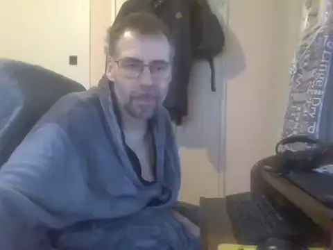 ptitcanard60600 online show from 6, 2, 2025