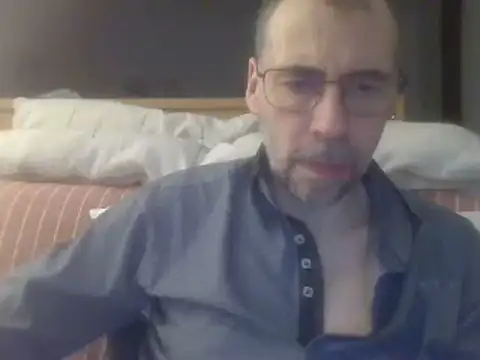 ptitcanard60600 online show from 4, 3, 2025