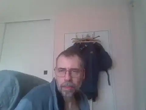 ptitcanard60600 online show from 20, 3, 2025