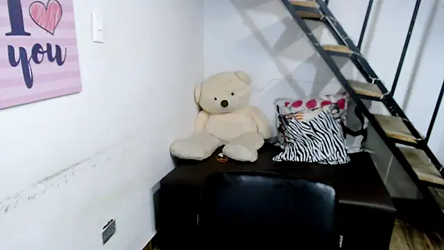 samantha baby  online show from 19, 1, 2025