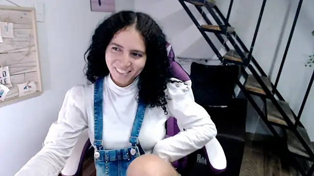 samantha baby  online show from 14, 12, 2025