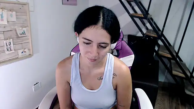 samantha baby  online show from 7, 1, 2026