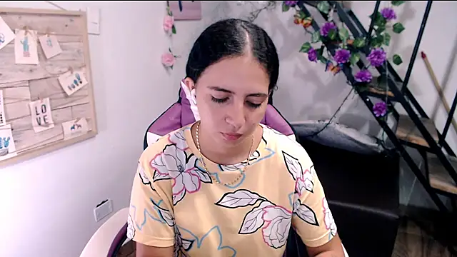 Snapshot of samantha_baby_ chatting on 2, 6, 2026 samantha baby online show from 2, 6, 2026