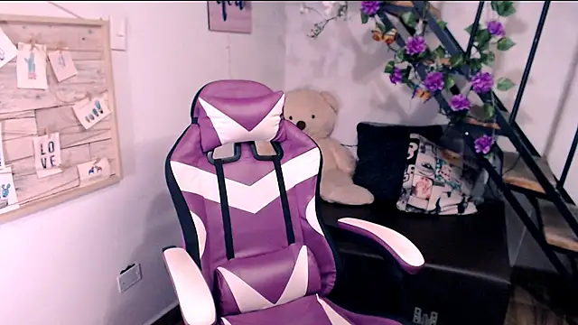 Snapshot of samantha_baby_ chatting on 7, 7, 2026 samantha baby online show from 7, 7, 2026