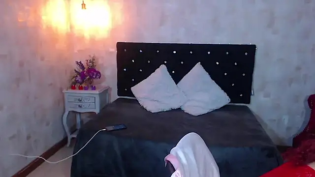 IsabelaLatina online show from 10, 6, 2026