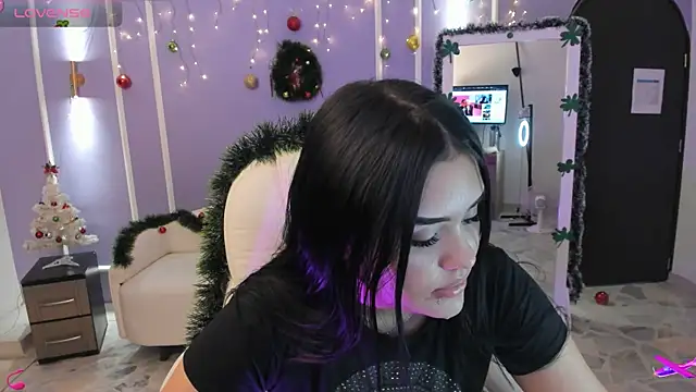 martinasaez online show from 3, 12, 2024