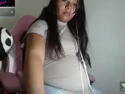 Snapshot of Charis_21 chatting on 17, 12, 2024 Charis 21 online show from 17, 12, 2024