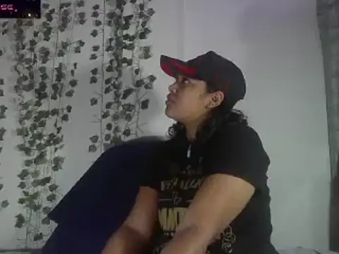 Snapshot of Charis_21 chatting on 15, 1, 2025 Charis 21 online show from 15, 1, 2025
