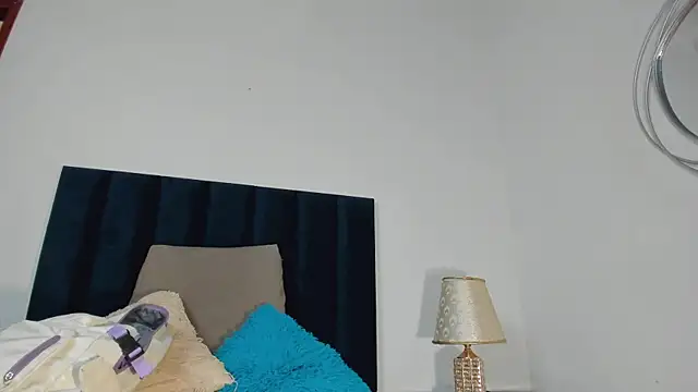 NoraDasilva online show from 17, 1, 2025