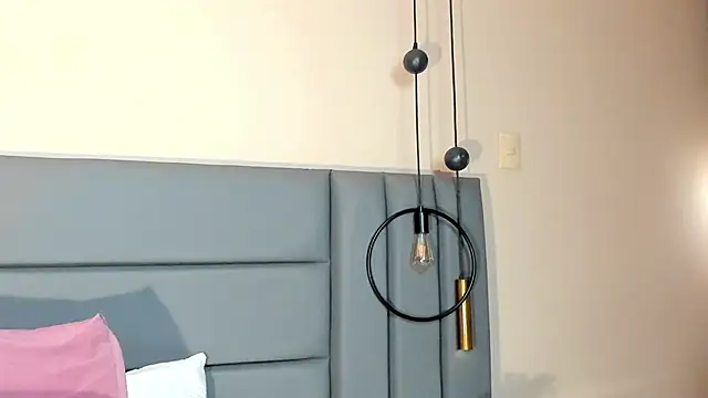 NoraDasilva online show from 18, 11, 2025