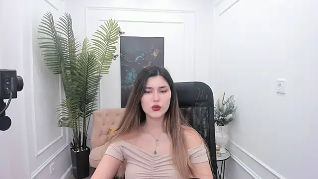 AnneTLi online show from 29, 11, 2025