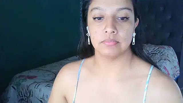 Snapshot of almaswan1 chatting on 3, 10, 2025 almaswan1 online show from 3, 10, 2025