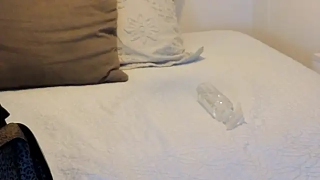 KeryHillson online show from 12, 2, 2026