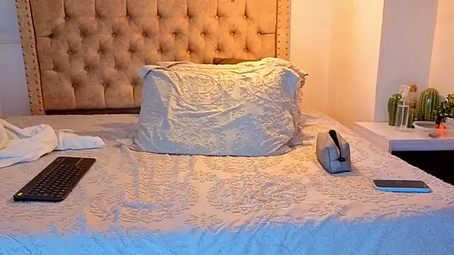 KeryHillson online show from 21, 3, 2026