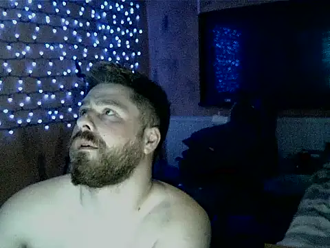 Snapshot of berisha_bezo chatting on 14, 3, 2026 berisha bezo online show from 14, 3, 2026