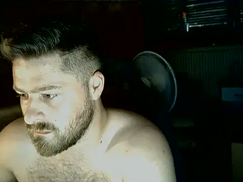Snapshot of berisha_bezo chatting on 30, 6, 2026 berisha bezo online show from 30, 6, 2026