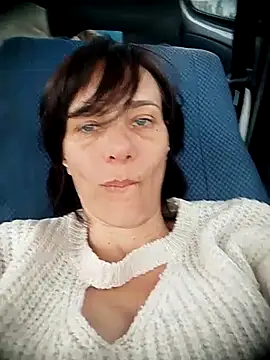 Emyly83 online show from 5, 10, 2025