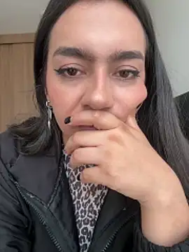 Nicollemays online show from 17, 4, 2026