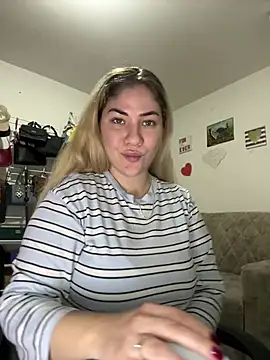 Snapshot of Celestedubois chatting on 5, 7, 2026 Celestedubois online show from 5, 7, 2026