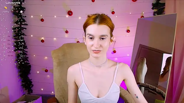 Snapshot of Sally_Biscuit chatting on 21, 12, 2024 Sally Biscuit online show from 21, 12, 2024