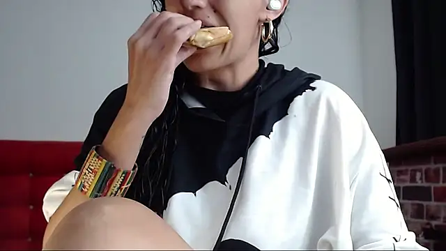 Lucynaugthyy online show from 26, 1, 2025