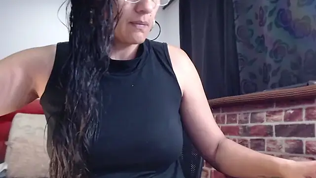 Lucynaugthyy online show from 11, 9, 2025