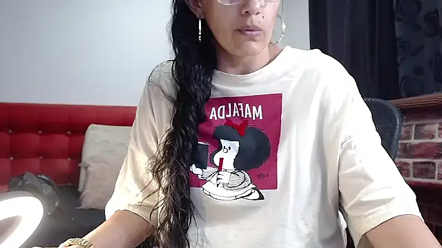 Lucynaugthyy online show from 17, 9, 2025