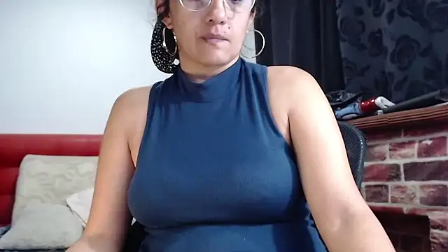 Lucynaugthyy online show from 26, 9, 2025