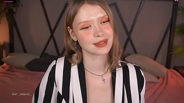 Snapshot of TataCoy chatting on 3, 3, 2026 TataCoy online show from 3, 3, 2026