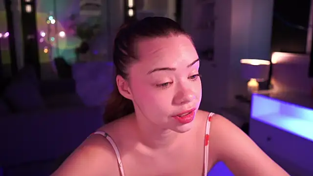 Snapshot of VixenMia chatting on 17, 1, 2026 VixenMia online show from 17, 1, 2026