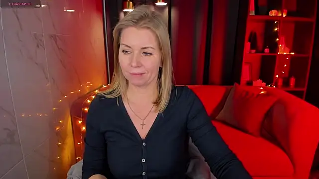 Annie Light online show from 17, 1, 2025