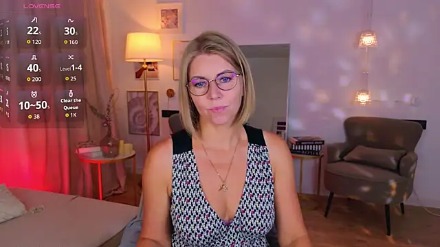 Annie Light online show from 27, 7, 2026