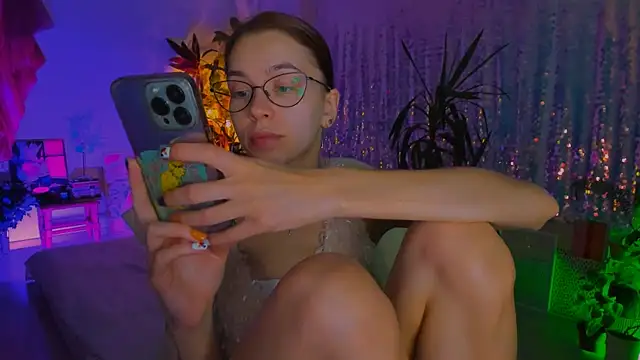 poli   online show from 28, 10, 2025