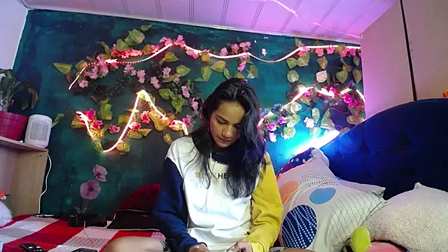 Samara Beltran online show from 11, 1, 2025