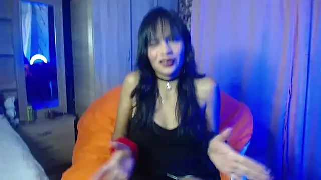 Samara Beltran online show from 4, 2, 2025
