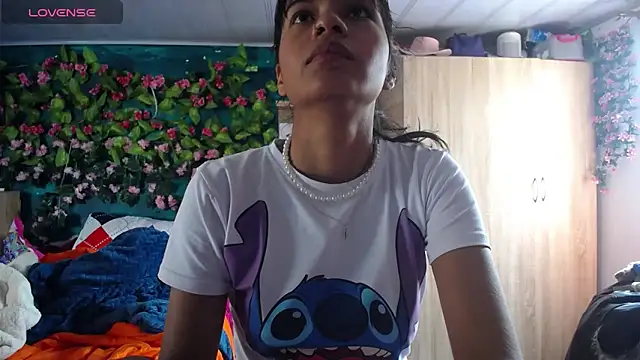 Samara Beltran online show from 15, 2, 2025