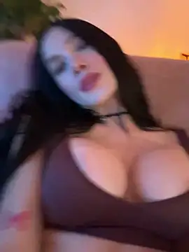 Snapshot of Im_Valentina chatting on 1, 2, 2025 Im Valentina online show from 1, 2, 2025